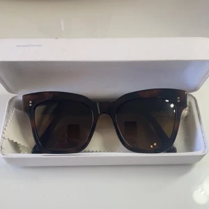 Chimi - Säljer mina chimis då dom inte kommer till användning. Dom är i modellen 005 och är i bra skick och sparsamt andvända. Nypris 1200kr