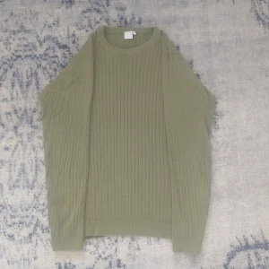 Stickad polotröja  - Stickad polotröja