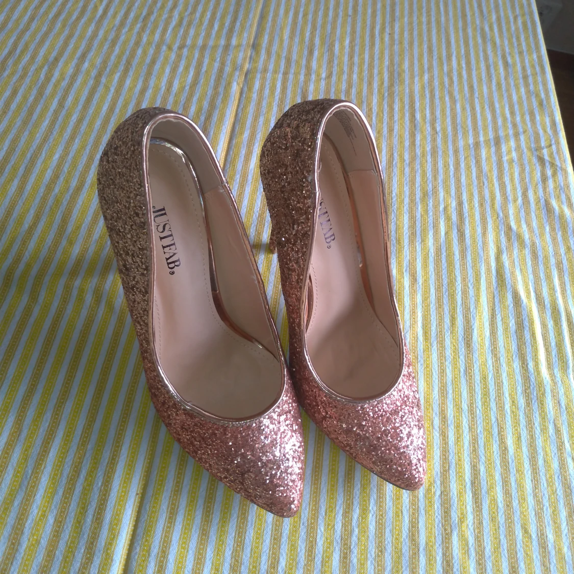 Sparkly pink high heels  - 90