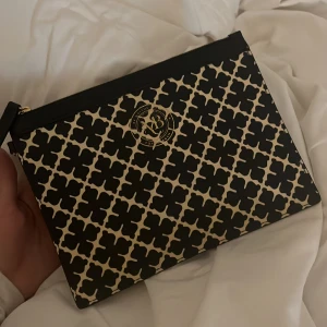 Marlene Birger clutch  - Jättebra skick! Hör av dig vid frågor🤗