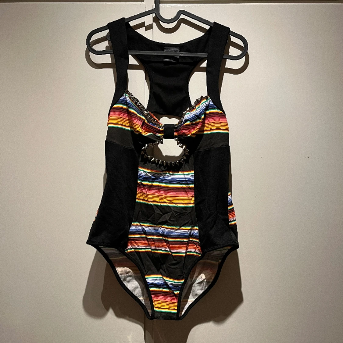 Body med nitar strl 14