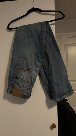 Raka Jeans - Snygga, raka jeans i perfekt skick