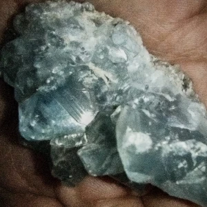 Celestine kluster och en Rosa, grå lila Turmalin - Celestine kluster och en Rosa, grå lila Turmalin