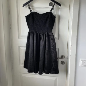 Klänning  - Klänning i jättebra skick.