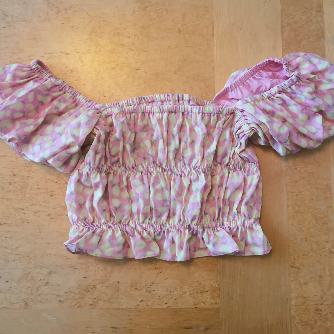 Rosa puff sleeve citron topp - 90