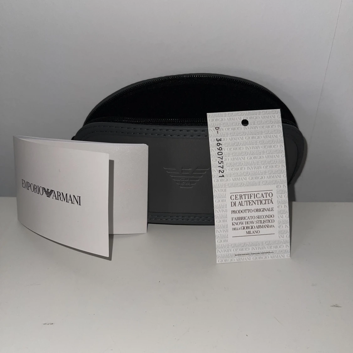 Armani solglasögon  - 91