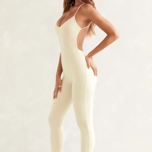 Ohpolly jumpsuit  - Använd få antal gånger.  Storlek : 10 (UK size) 