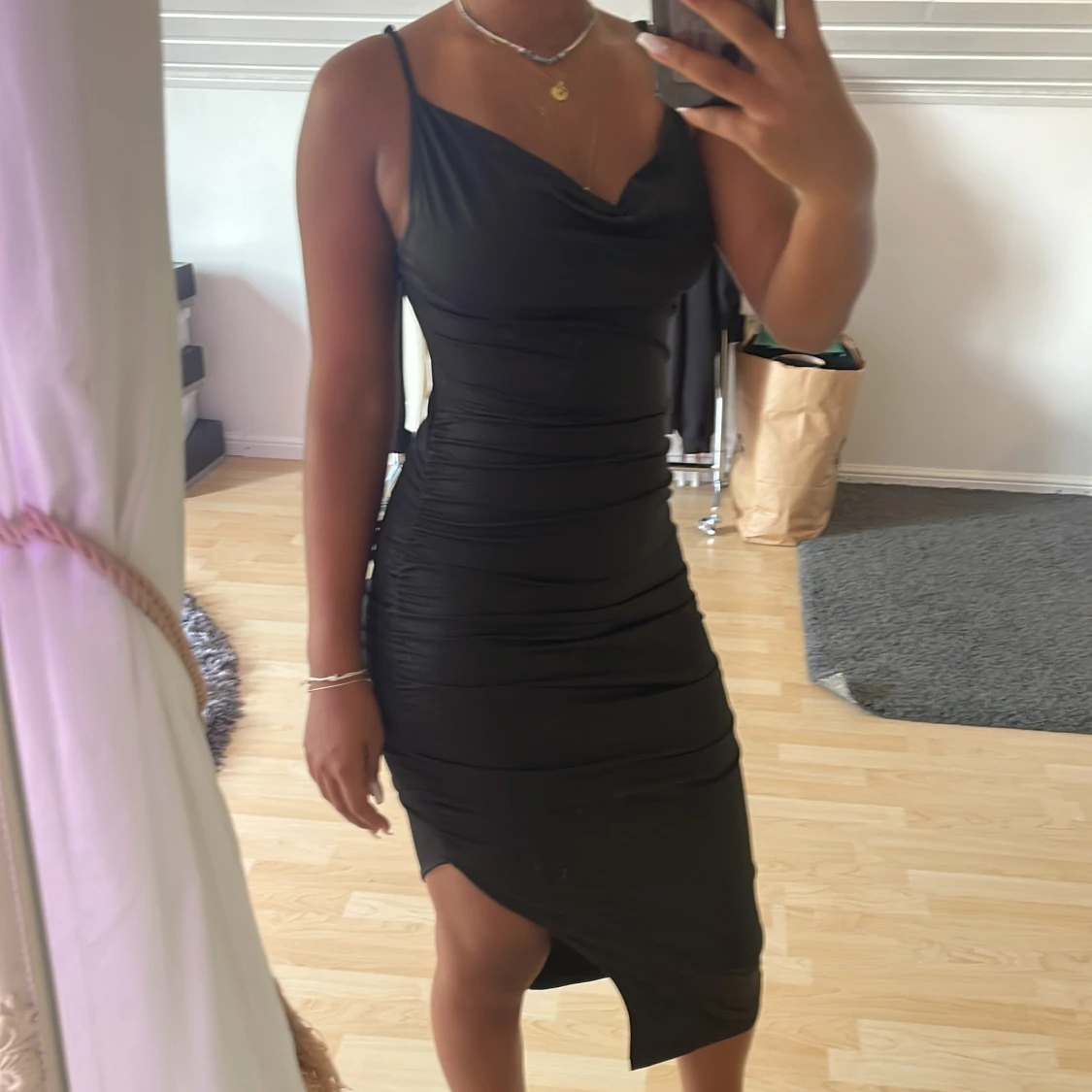 Svart klänning - 91