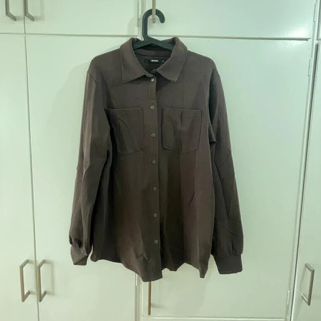 Brun skjortjacka bikbok