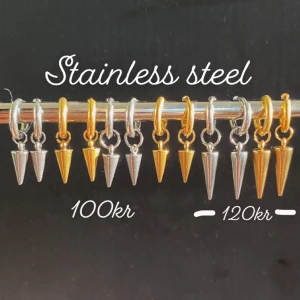 Örhängen  - Rostar inte. Frakt 15kr❤️