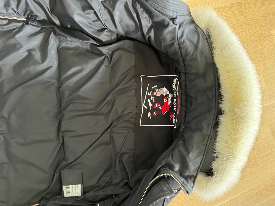 Moose knuckles  - 90