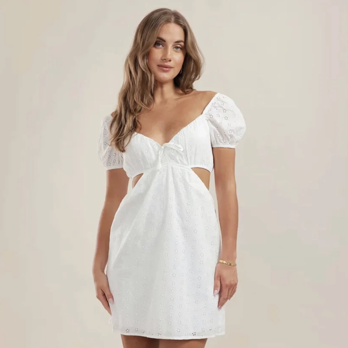 Vit klänning från Chiquelle  - 90