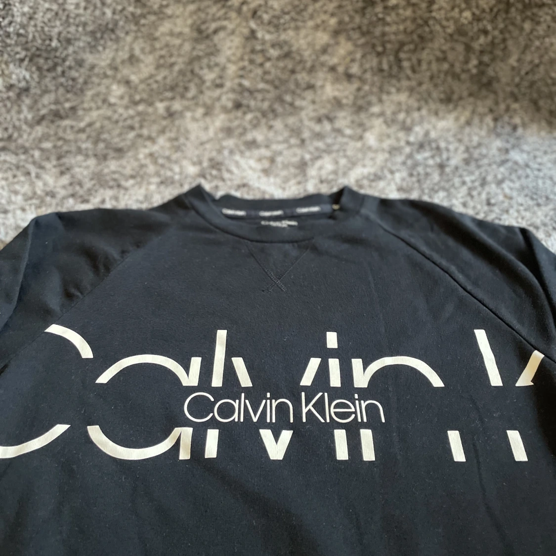 Svart ”Calvin Klein” Crewneck - 90