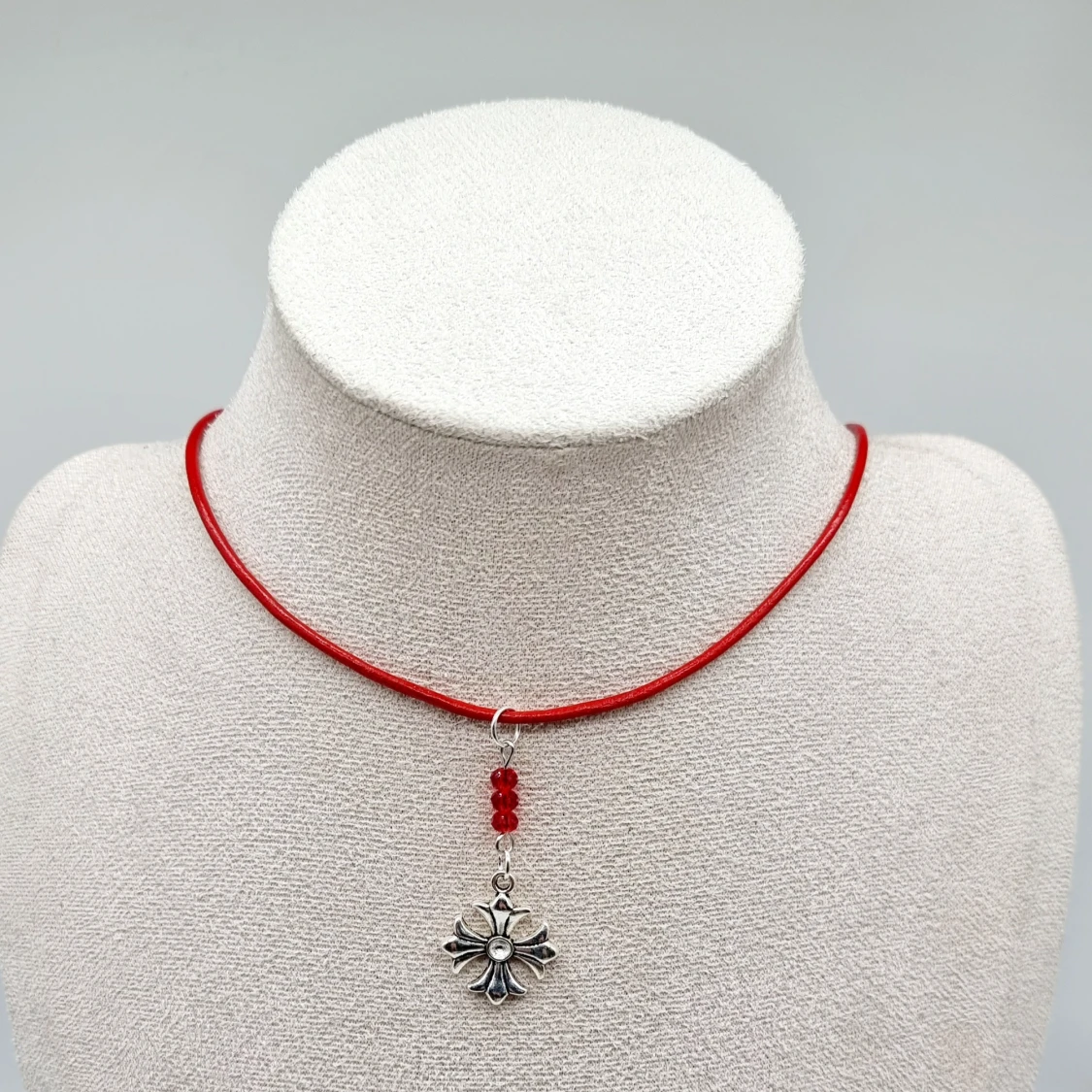 Handgjort halsband  - 90