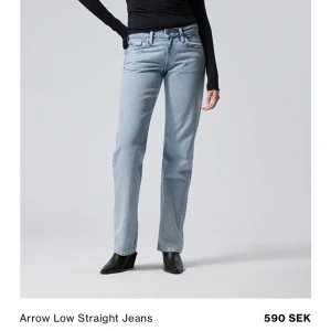 Weekday jeans - Säljer dessa super snygga jeans från weekday, passar inte mig längre då jag gått upp i vikt!