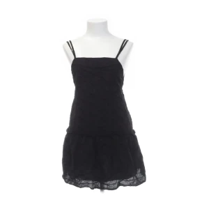 Zara klänning svart  - Svart zara klänning