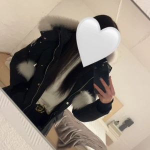 Moose knuckles dam jacka - hej, nu är det dax att sälja jackan jag köpte i december 2022. Jackan är knappt använd och är precis som ny. Är du intresserad skicka ett pm💕pris går att diskutera🌸