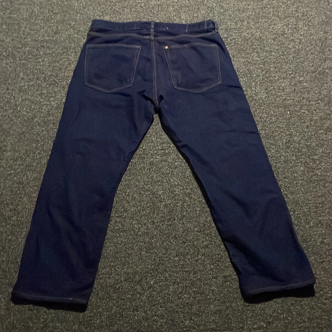 Mörkblåa jeans - 90