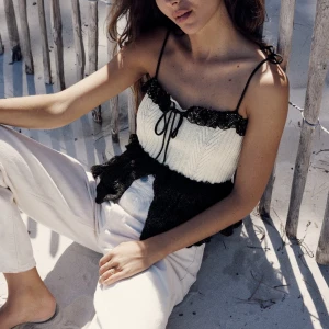 Zara linne  - Super fint linne från zara som inte säljs längre. Inga defekter alls! Köpt för 329kr🙌❤️