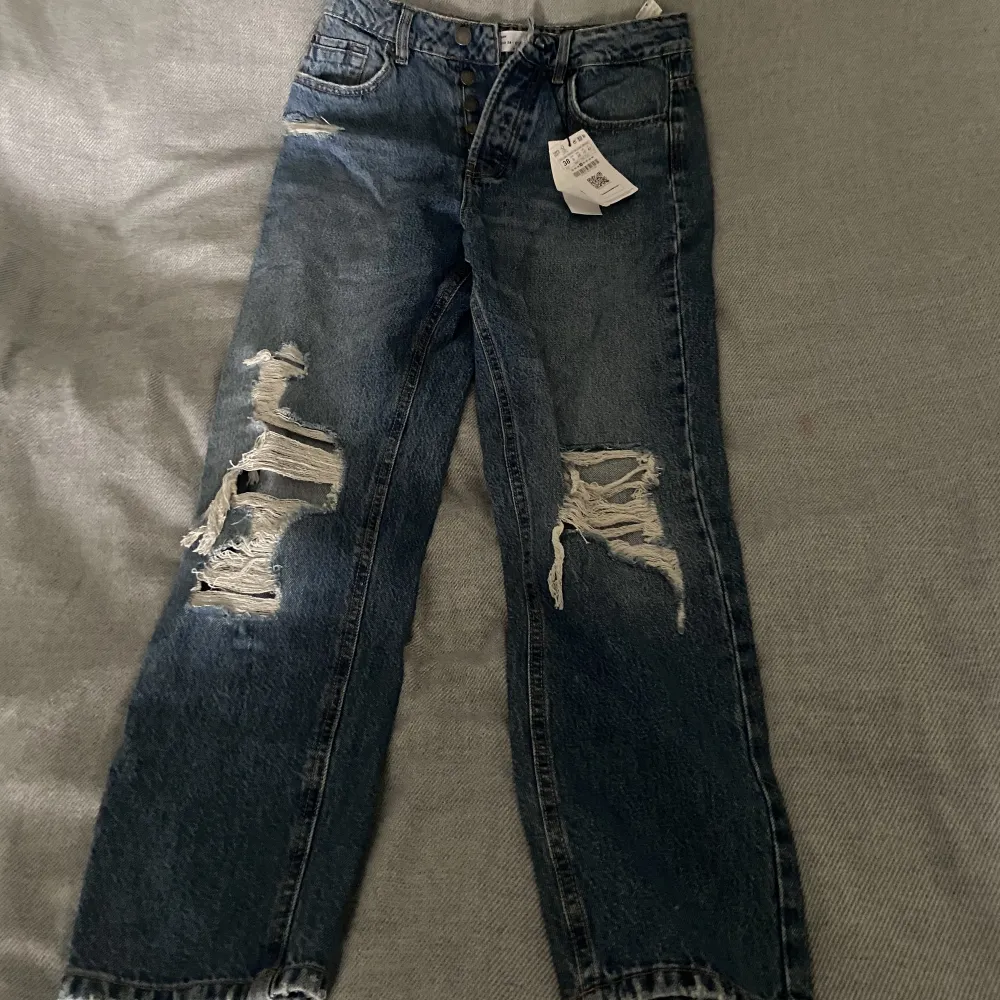 Har ej använt dom och har kvar prislapp🫶 superfina och sköna men passade tyvärr inte mig :(. Jeans & Byxor.