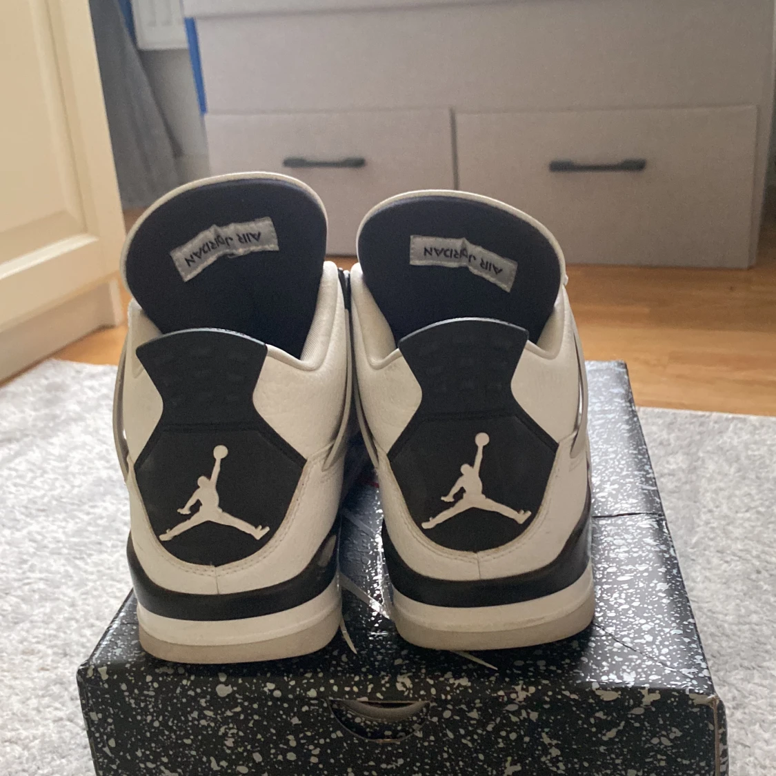 Jordan 4 Military Black  - 90