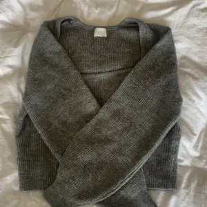 Jätte fin stickad grå tröja från hm💘