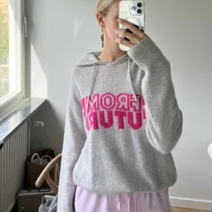 From future cashmere hoodie - Säljer nu min skit coola cashmere hoodie från from future