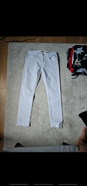 Crocker jeans  - Använda 2 ggr  Nyskick 