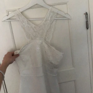 Ny klänning - Oanvänd klänning endast testad lapp kvar! Sitter tight 