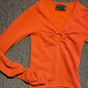 Orange top  - Söt sommar top ifrån asos!! Testad men aldrig använd, nytt skick