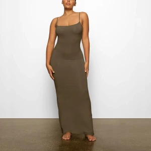 Skims klänning - Mörkgrön klänning från skims, använd 1 gång. Som ny.