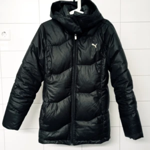Puma jacka - Fin puma jacka i storlek L/XL