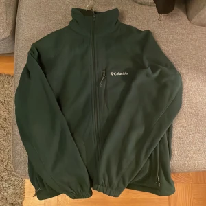 Columbia Fleece - Columbia fleece i nyskick storlek S Nypris 800 mitt pris 300
