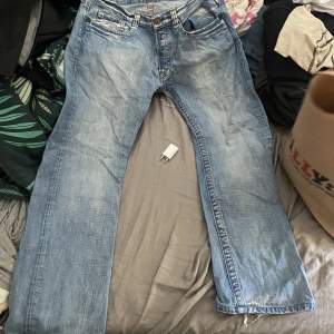 Snygga Lågmidjade Vintage Replay Jeans 