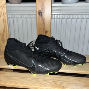 Nike air zoom mercurial - Säljer mina Nike air zoom mercurial som är använda 1 träning och va lite små så derför säljer jag dom.