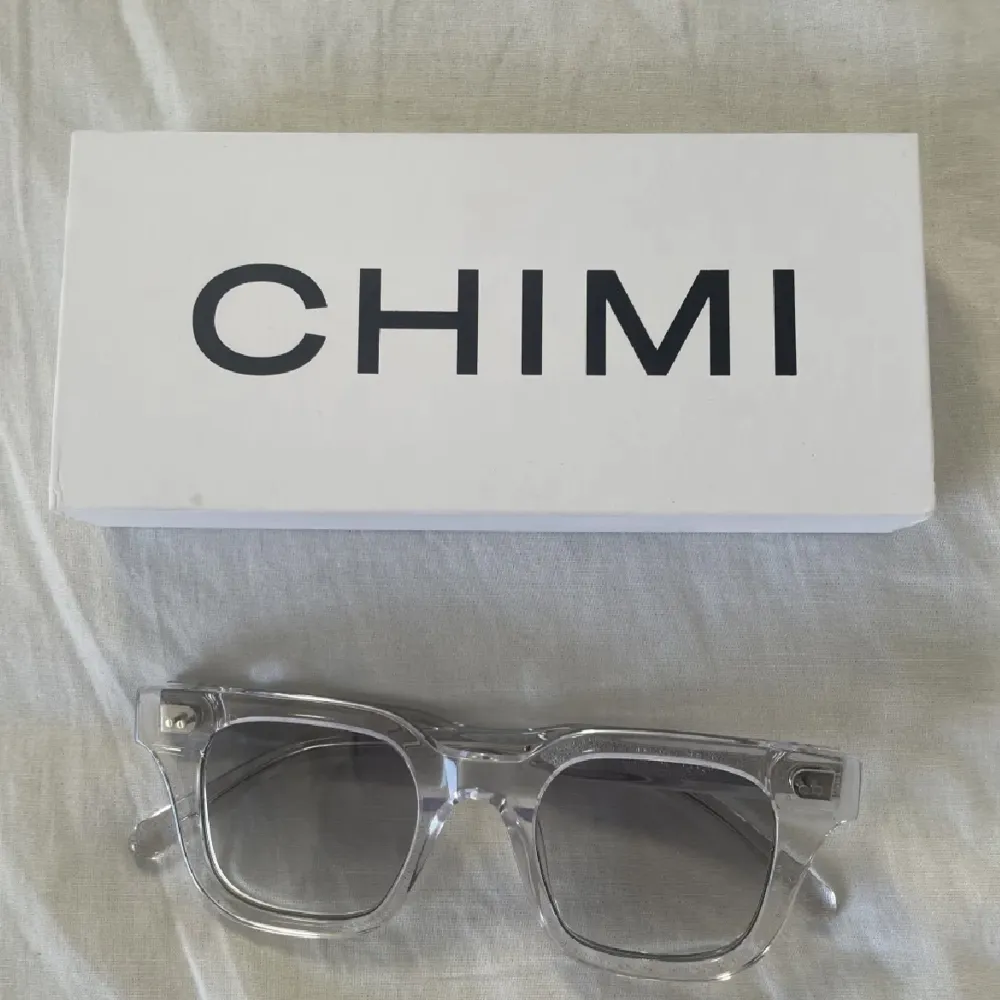 Chimi 04 Clear (lik grey och litchi) helt nya aldrig använda!  . Accessoarer.