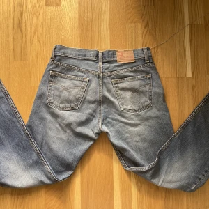 Jeans - Lågmidjade och utsvängda! 