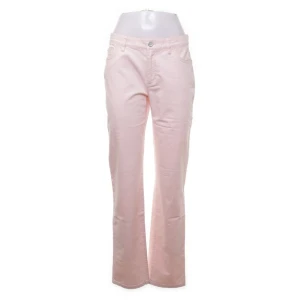 Rosa low Rise jeans - Snygga Low Rise jeans. En superfin rosa färg. 