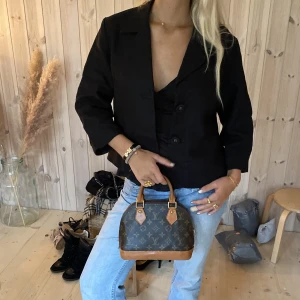 Kappa / kofta - Jätteee snygg!!! Jätte bra kvalitet, nypris ca 1000 kr💘💘