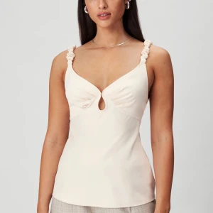 Adoore Nîmes linne - Superfint linne med rynkade axelband från Adoore! Endast använd en gång så säljer i toppen skick!🌹