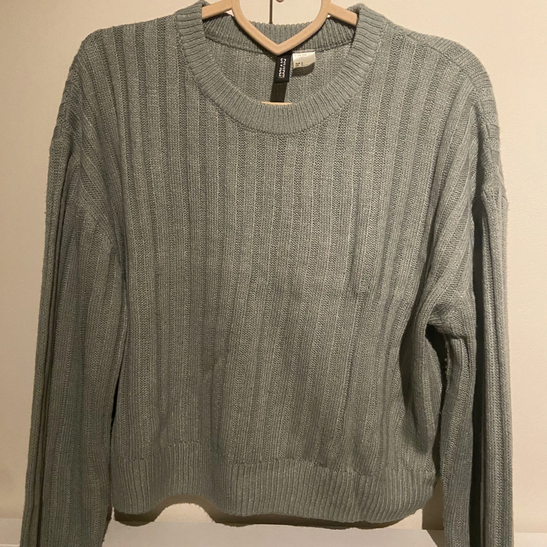 Grön stickad tröja - 90