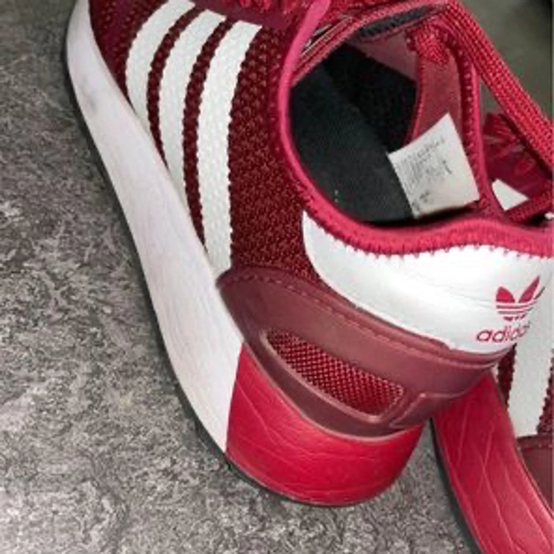 Adidas Röda skor - 90