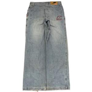 Vintage baggy jeans från märket Smith’s. Storlek 32x34.