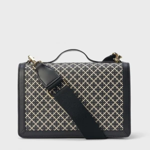 By Malena briger  - Väska by Malena briger. Pris kan diskuteras 