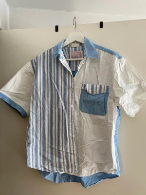 Vintage skjorta  - Olika mönster  Köpt vintage  Behöver strykas.. 