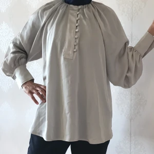 Blus H&M  - H&M , knappt använt 