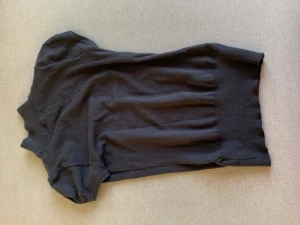 T-shirt  - T-shirt men puffiga armar och hög hals (finstickad) även oanvänd 