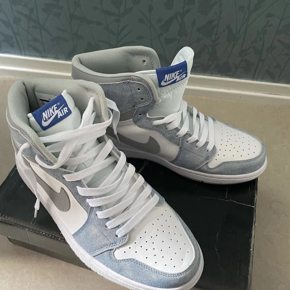 Air Jordan Retro High OG Hyper  - 91