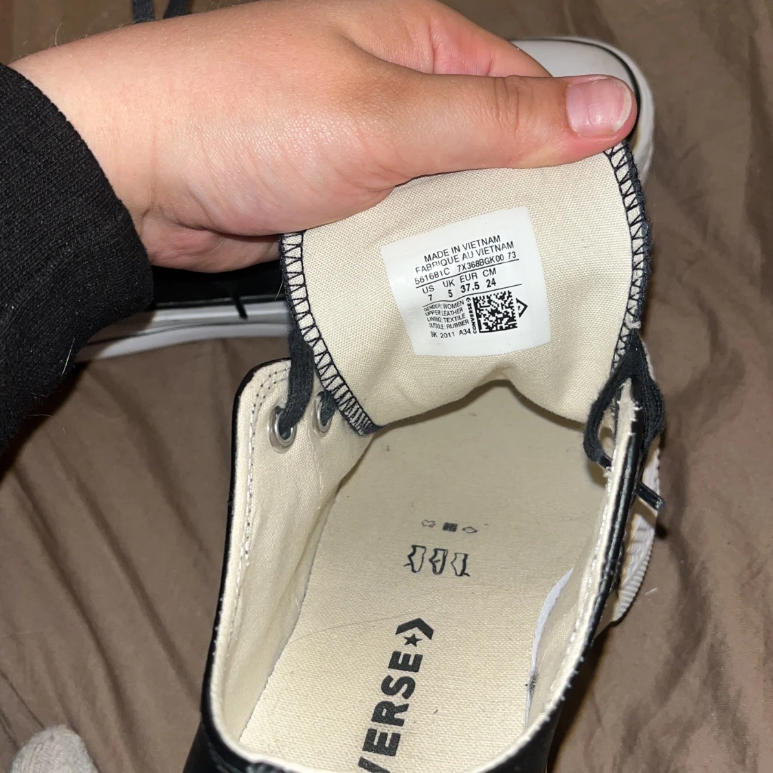 Plattform converse i läder Strl 37.5 - 90