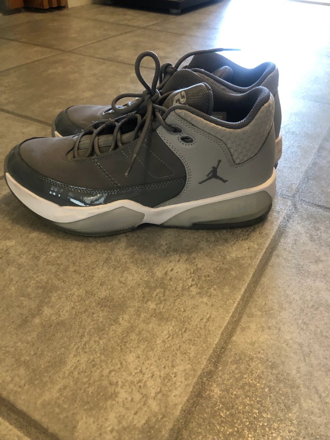 Jordan Max Aura 3 skor - 90